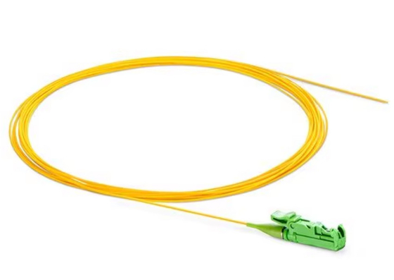 Ελαστική οπτική E2000/APC Pigtail 900μm Single Mode Simplex E2000/APC Ελαστική οπτική Pigtail 0,9mm SM SX